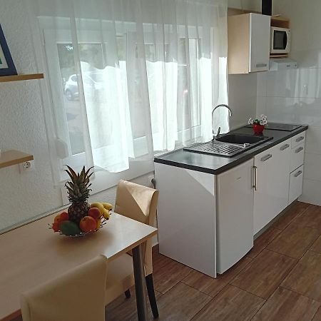 Apartment Nikol Пула Екстер'єр фото