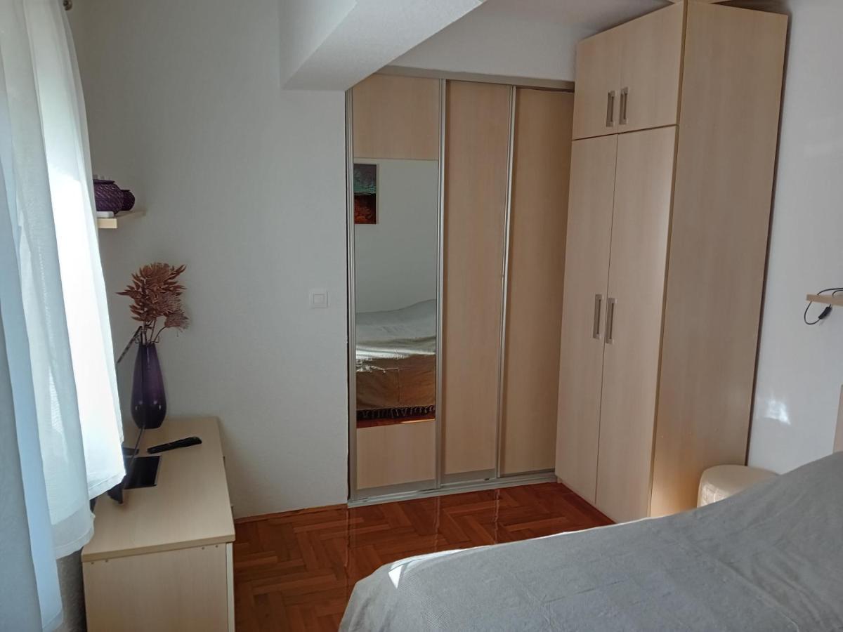 Apartment Nikol Пула Екстер'єр фото